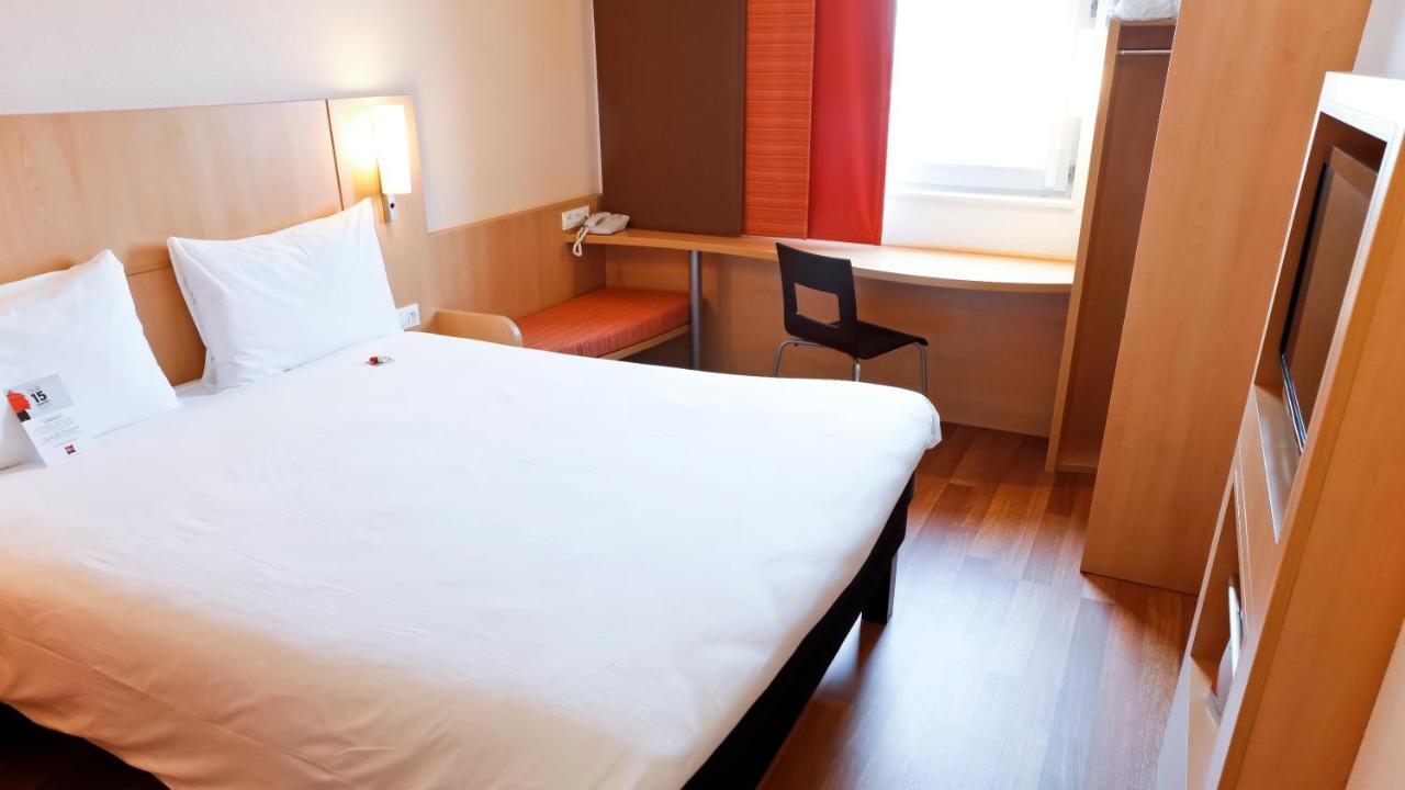 ไอบิส ลียง เอสต์ ชาปงแน Hotel ชาปอนเนย์ ภายนอก รูปภาพ